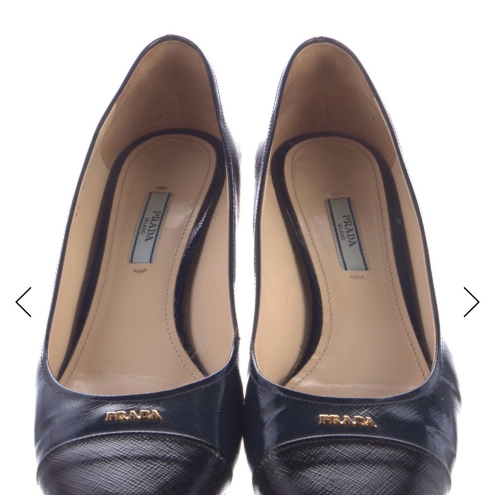 Vintage Prada Women's Navy Leather Pumps